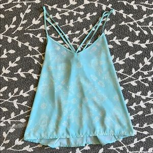 Hollister cross-back tank
